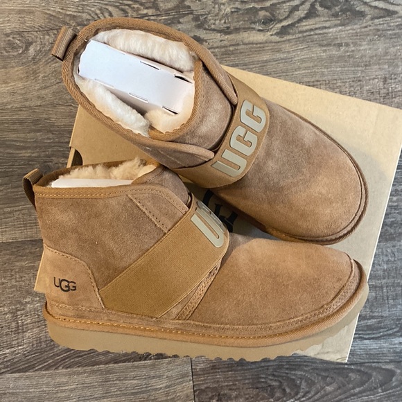 UGG Boots Girls UGG K Neumel II Graphic Boots Kids Size 6 Chestnut Tan Winter - Picture 3 of 10